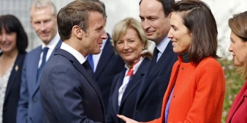 Valérie Hayer Leads President's Camp in European Elections - Macron's Choice