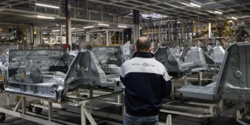 Stellantis va investir 1 milliard d’euros à Mulhouse et Belchamp pour produire une « nouvelle génération de véhicules électriques »