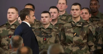 Opposition française à l'envoi de troupes en Ukraine: Analyse par âge et politique