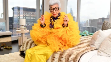Iris Apfel: Icône de la mode, décoratrice et inspiratrice à 102 ans