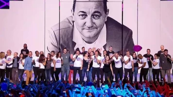 Les Enfoirés célèbrent 35 ans avec concert et plaisanteries sur les JO de Paris