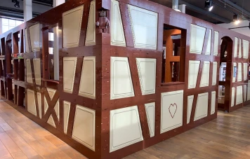 Fanabriques construit une maison alsacienne en Lego pour valoriser le patrimoine