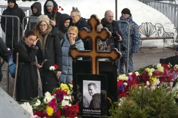 Hommages à Alexeï Navalny: Manifestations et Arrestations en Russie