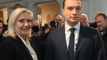 Le Pen et Bardella lancent campagne RN à Marseille, face à protestations