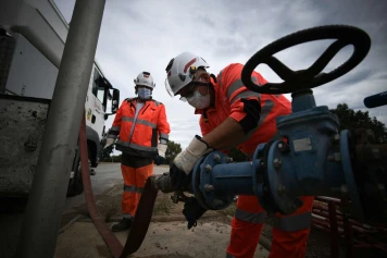 Veolia vend SADE-CGTH à NGE pour se concentrer sur les services