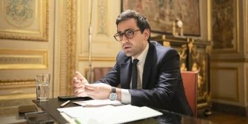 France Condemns RN's Double Talk on Ukraine-Russia: A Call for Unity