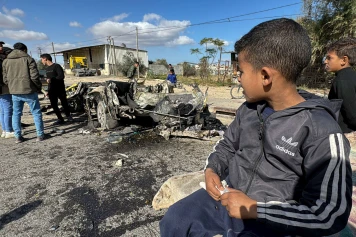Frappes israéliennes sur Gaza: 85 morts, risque de famine imminent