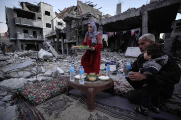 La famille Alshaqra à Gaza: Ramadan, insécurité et coupures d'électricité