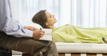 Psychanalyse en France: Défis, Limites et Controverses dans l'Enseignement