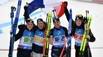 Triomphe français en biathlon: Saison remarquable pour Lou Jeanmonnot