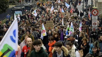 Grève des Syndicats pour de Meilleures Conditions Salariales
