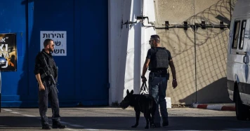 Israël Accusé de Torture sur les Prisonniers de Gaza: Enquête en Cours