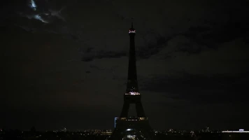 Explorez les Monuments Historiques de France: Tour Eiffel, Louvre et Plus