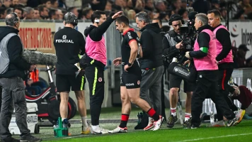 Thomas Ramos blessé lors du match de rugby Toulouse-Bordeaux, remplacé par Dupont