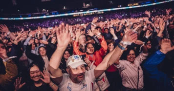 20 000 bénévoles aux JO se rassemblent à La Défense Arena