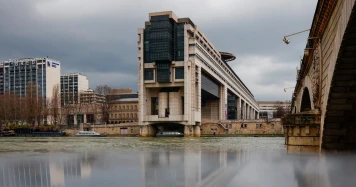 Le déficit public de la France atteint 5,5 % en 2023, ce qui dépasse les prévisions du gouvernement
