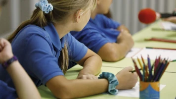 Uniformes Scolaires de Puteaux Produits au Bangladesh et Pakistan