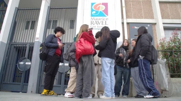 Directeur de lycée démissionne suite à des menaces de mort et débat sur la laïcité