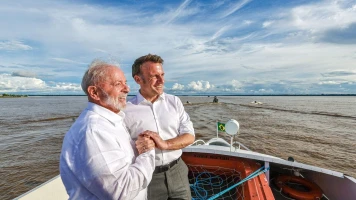 Macron et Lula annoncent des investissements verts en Amazonie et un programme de sous-marins