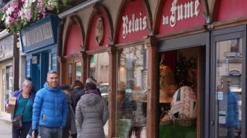 Explorez l'histoire des commerces emblématiques avec France 2 à 13h