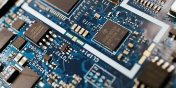 Japon investit 3,6 milliards d'euros pour stimuler la production de semi-conducteurs
