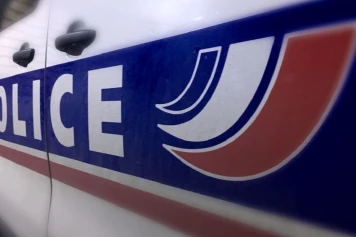Tragédie à Vichy: Policier de 48 ans se suicide au commissariat