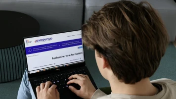 Problèmes techniques sur Parcoursup stressent les étudiants en fin d'études