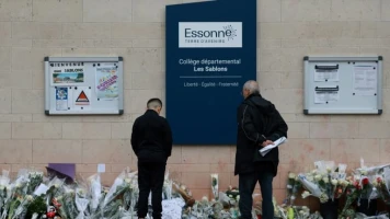 Adolescent de 15 ans tué près de son école à Viry-Châtillon, enquête en cours