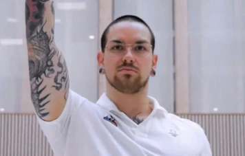 Baptiste Moirot, porteur de flamme olympique Paris 2024, star virale