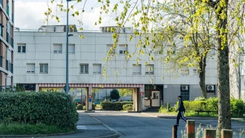 Adolescent de 15 ans, Zakaria, perd la vie lors d'une altercation à Romans-sur-Isère