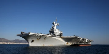 Charles-de-Gaulle, premier porte-avions français sous contrôle de l'Otan