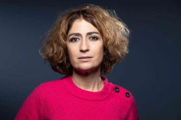 Isabelle Saporta licenciée par Hachette pour refus de céder Fayard à Mazarine