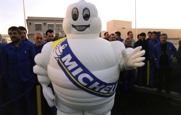 Michelin révise les salaires pour un 'living wage' et une protection sociale universelle
