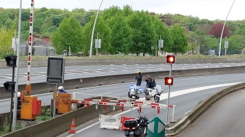 Fermeture de l'A13 à Paris: Mouvement de terrain cause fissure majeure