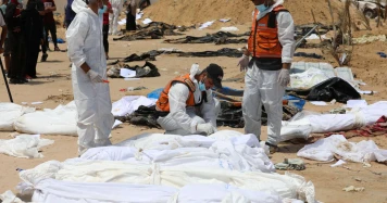 Découverte de fosse commune à Gaza: 210 corps retrouvés, accusations de génocide