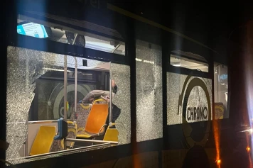 Bus de M Tag ciblé par des tirs d'armes à feu à Grenoble