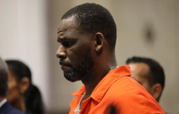 Etats-Unis : La condamnation pour pédopornographie du chanteur R. Kelly confirmée