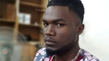 Boxeur Arni Ndembo décède après combat brutal - Soutien pour la famille