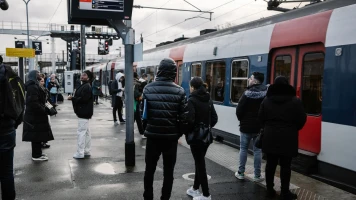 Homme de 30 ans blessé par arme blanche dans le RER B, suspect en détention