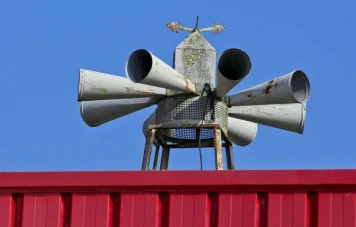 Alerte en France: Sirènes d'Information Activées le 2 Mai pour la Fête du Travail