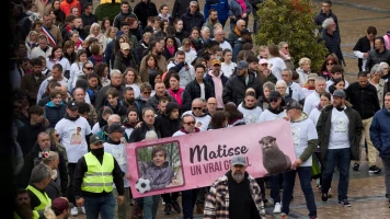 Hommage à Matisse: 8 000 personnes défilent à Châteauroux après son meurtre