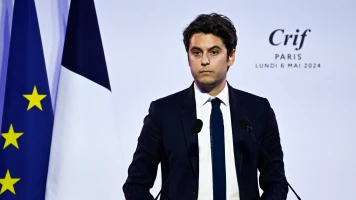 Gabriel Attal critique l'antisémitisme et le cynisme de l'extrême droite en France