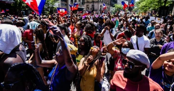 Intégration Unique des Migrants au Québec: Entre Assimilation et Multiculturalisme