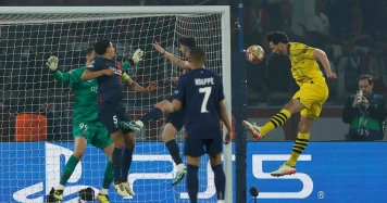 Borussia Dortmund domine PSG en Ligue des champions, Mbappé repositionné
