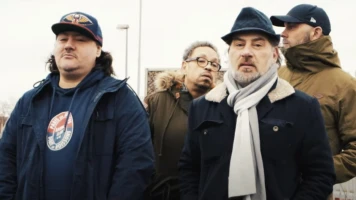 Le cofondateur de Rap Svinkels, Nikus Pokus, meurt à 51 ans. Son album solo n'a pas été publié.