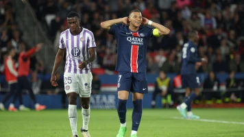 PSG célèbre son 12ème titre de champion de France malgré la défaite