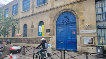 Élève blessé à Paris: Incident de violence au collège Moulins-des-Prés