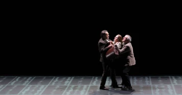 Réunification des deux Corées" : Amour et Absence au Théâtre de la Porte Saint-Martin