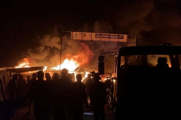 Centre de déplacés à Gaza frappé: 35 morts, négociations en cours