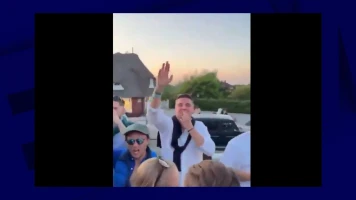 Scandale en Allemagne : Salut nazi lors d'une soirée de la jet-set
